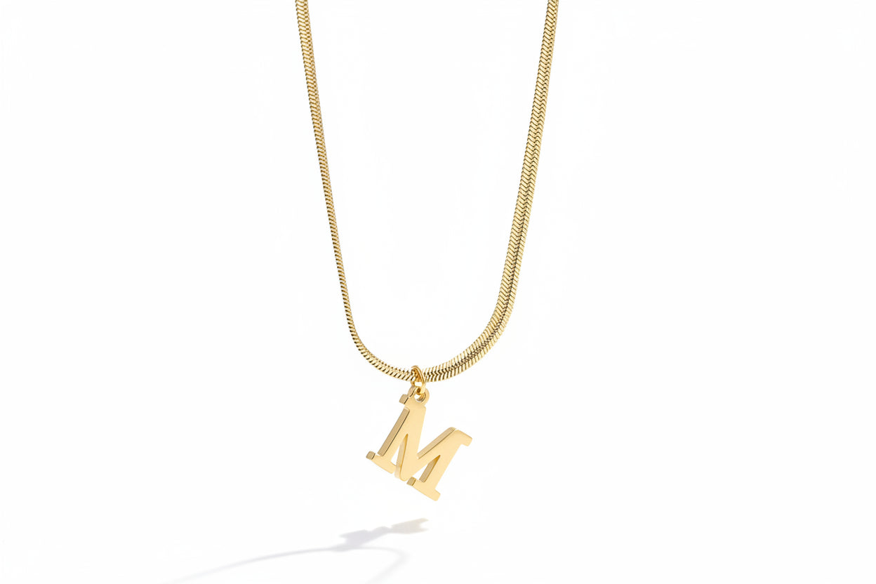 Collar Esencia con Inicial personalizado